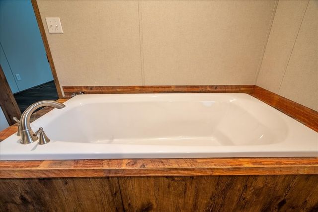 5077 Southpoint Ridge Rd, Hampshire, TN 38461
