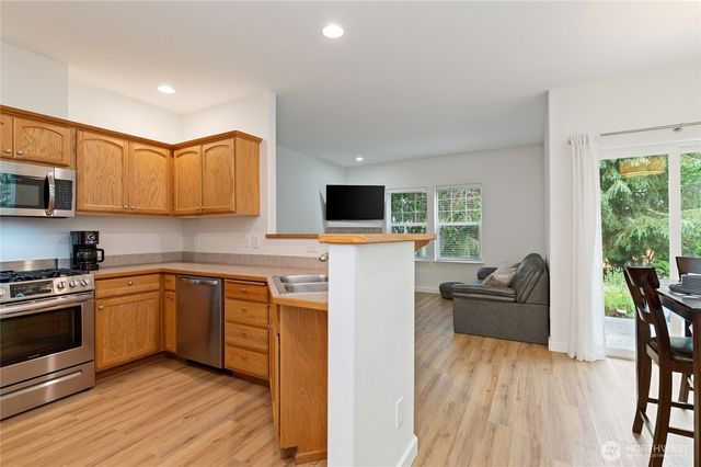 10612 NE Kingston Meadows Circle, Kingston, WA 98346