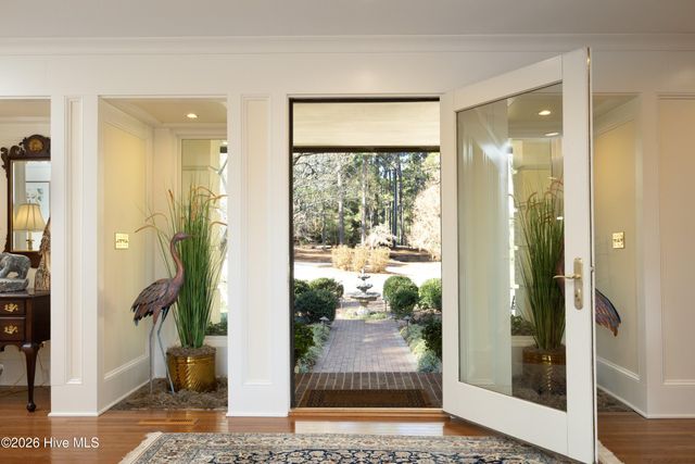 5 Clubhouse Drive, Pinehurst, NC 28374