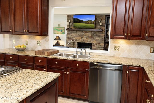 5 Clubhouse Drive, Pinehurst, NC 28374