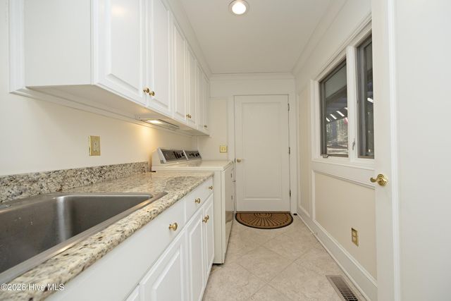 5 Clubhouse Drive, Pinehurst, NC 28374