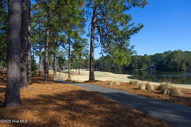 5 Clubhouse Drive, Pinehurst, NC 28374
