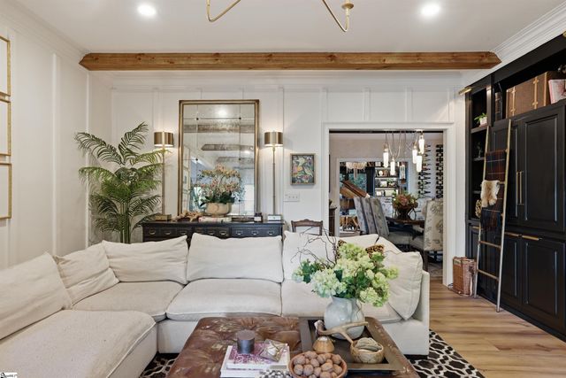 5 Paris Glen Way, Greenville, SC 29609