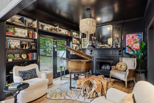 5 Paris Glen Way, Greenville, SC 29609