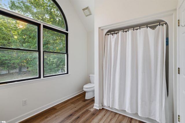 5 Paris Glen Way, Greenville, SC 29609