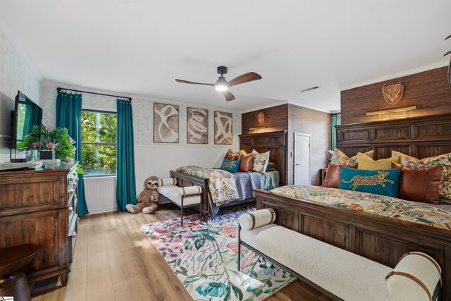 5 Paris Glen Way, Greenville, SC 29609