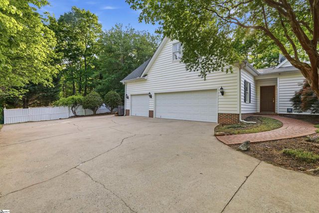 5 Paris Glen Way, Greenville, SC 29609