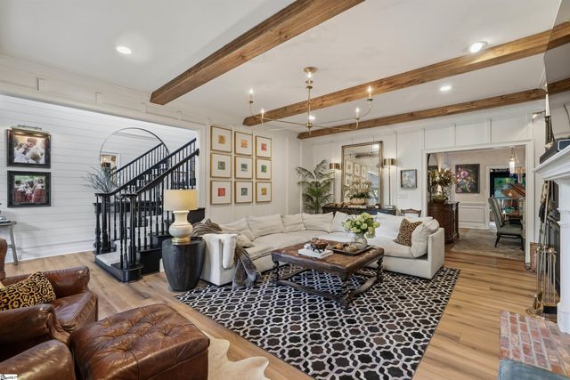 5 Paris Glen Way, Greenville, SC 29609