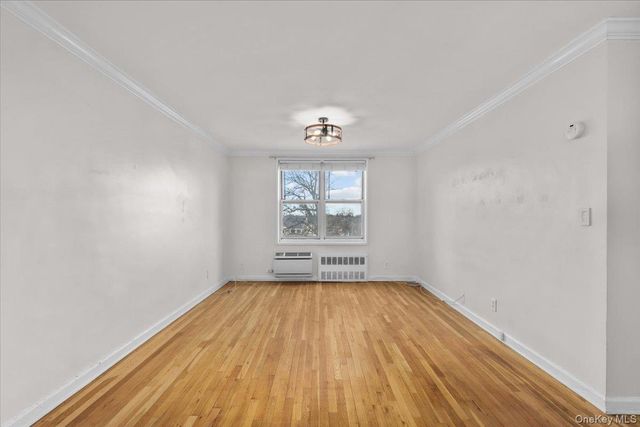 1 Oakridge Place 4L, Eastchester, NY 10709