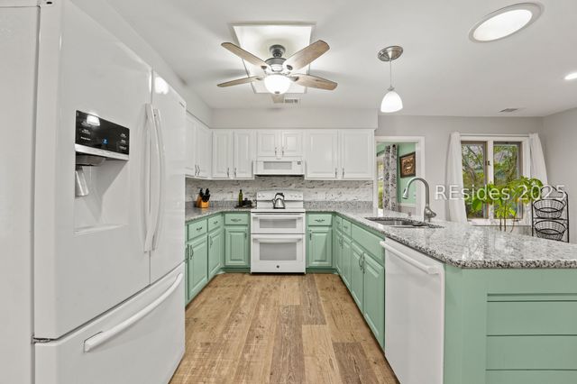 2 Wood Thrush Ct, Hilton Head Island, SC 29926