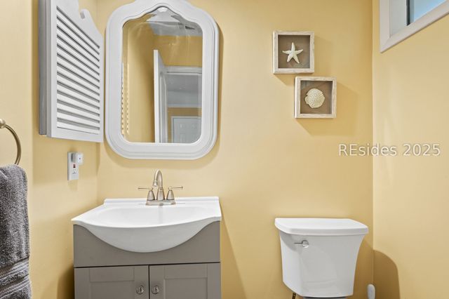 2 Wood Thrush Ct, Hilton Head Island, SC 29926