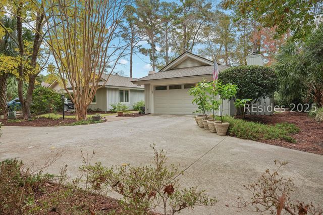 2 Wood Thrush Ct, Hilton Head Island, SC 29926