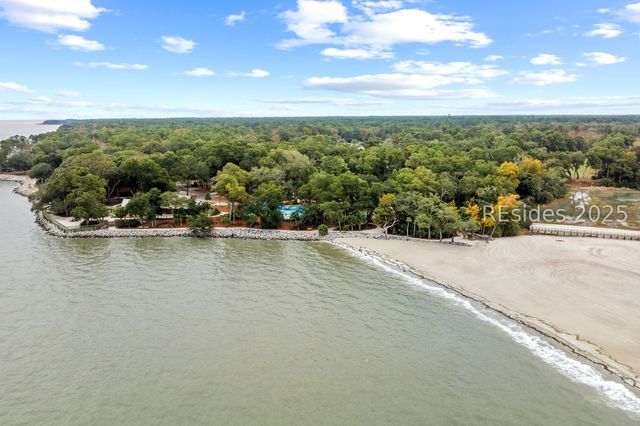 2 Wood Thrush Ct, Hilton Head Island, SC 29926