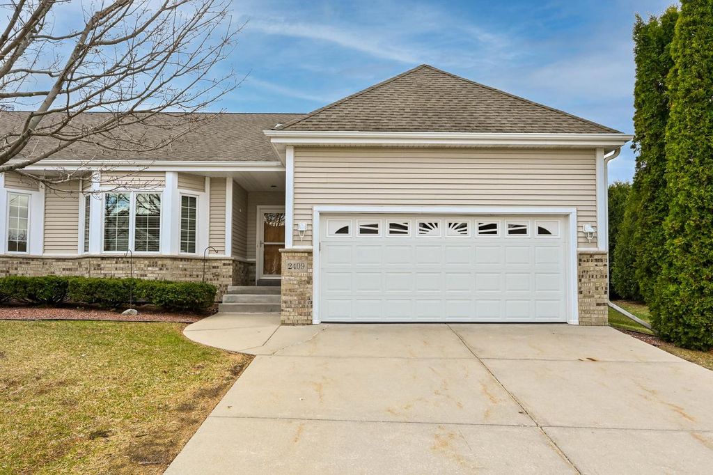 2409 Caribou LANE, Grafton, WI 53024