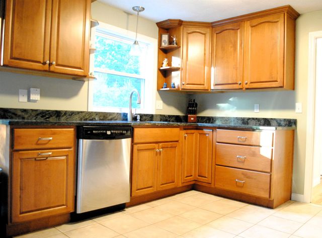 59 Page Road, Litchfield, NH 03052