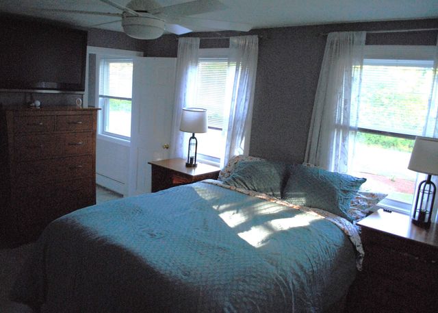 59 Page Road, Litchfield, NH 03052