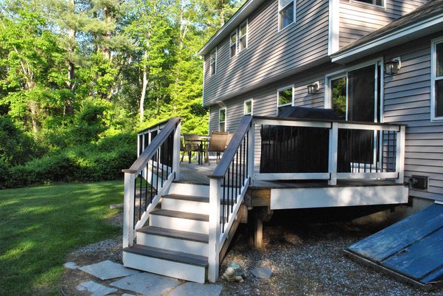 59 Page Road, Litchfield, NH 03052