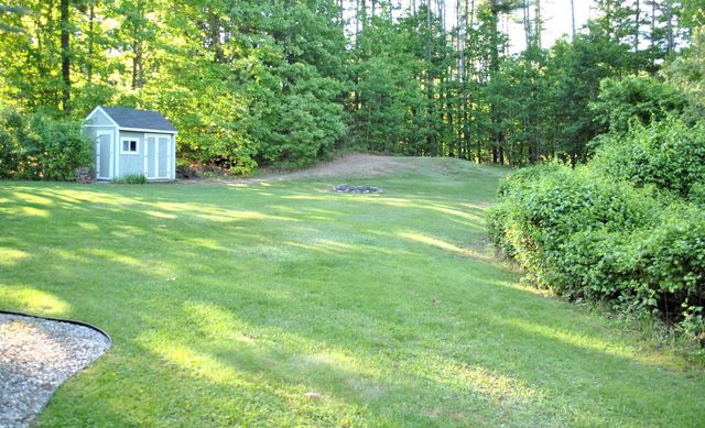59 Page Road, Litchfield, NH 03052