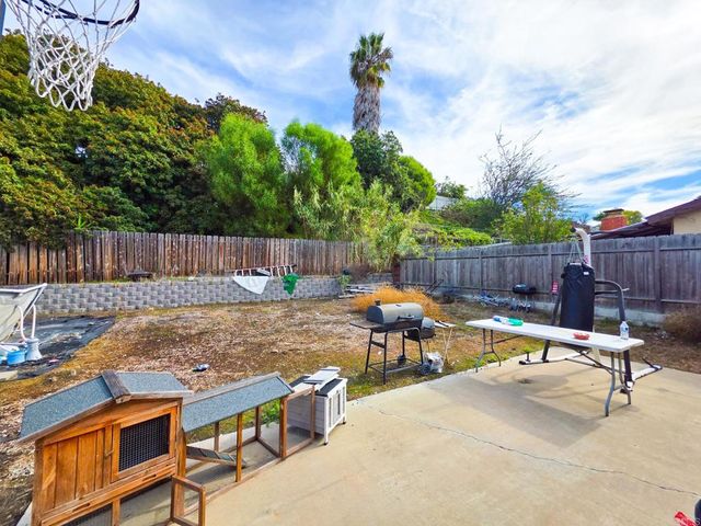 231 Redcrest Drive, San Diego, CA 92114