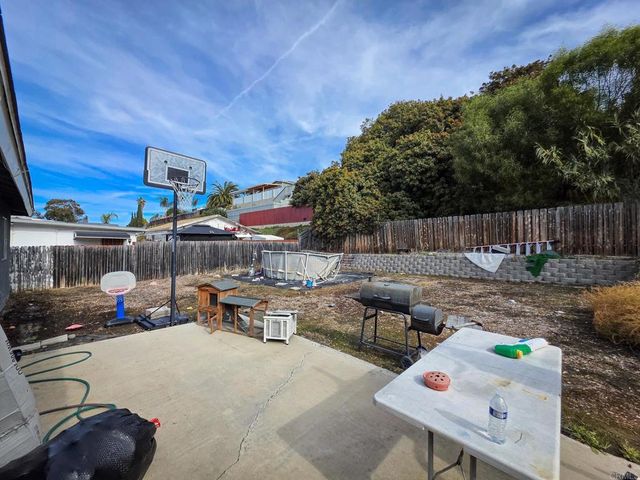 231 Redcrest Drive, San Diego, CA 92114