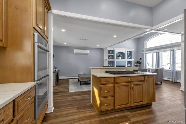 1550 Cleveland Avenue, East Meadow, NY 11554