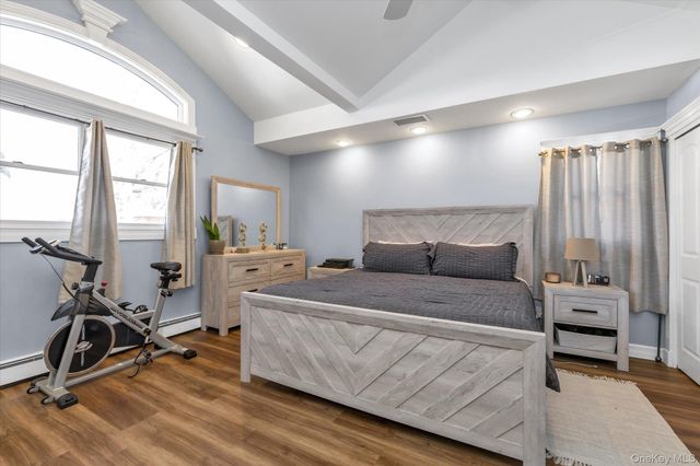 1550 Cleveland Avenue, East Meadow, NY 11554