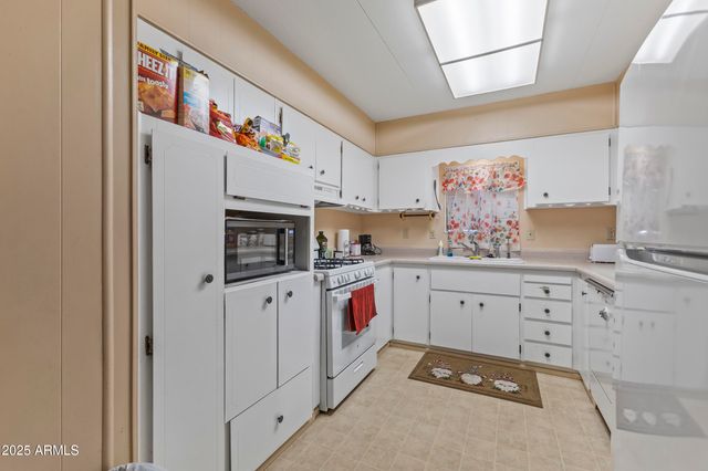 5201 W CAMELBACK Road 198, Phoenix, AZ 85031