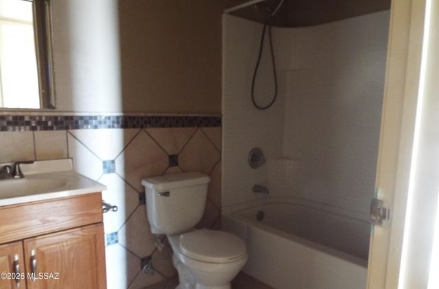 6042 N Placita Ocio, Tucson, AZ 85741