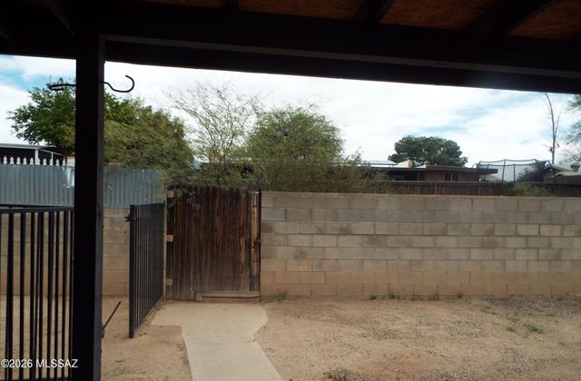 6042 N Placita Ocio, Tucson, AZ 85741