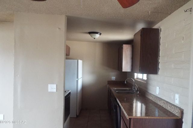 6042 N Placita Ocio, Tucson, AZ 85741