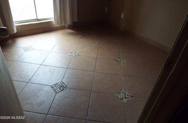 6042 N Placita Ocio, Tucson, AZ 85741