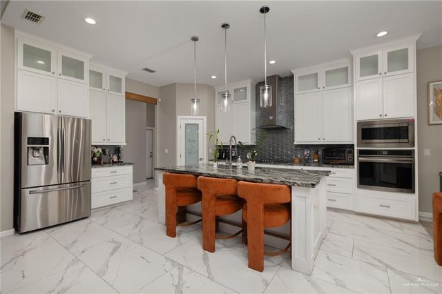 2712 Essex Street, Edinburg, TX 78539