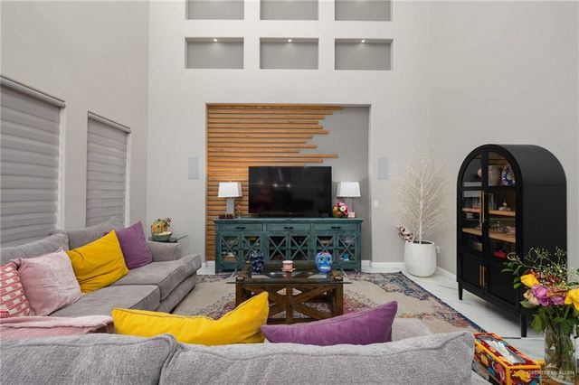 2712 Essex Street, Edinburg, TX 78539