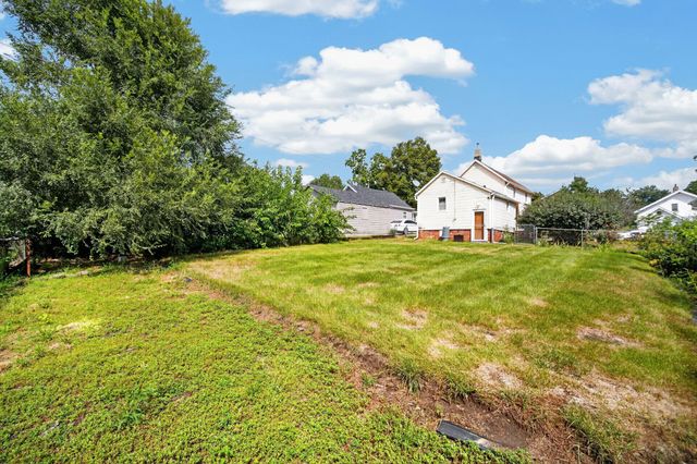 3010 3rd Street, Des Moines, IA 50313