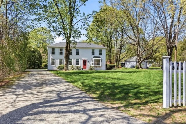 57 Pound St, Medfield, MA 02052