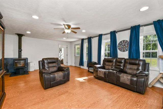 1477 Bell Ford Road, Marshfield, MO 65706