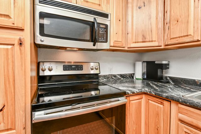 1477 Bell Ford Road, Marshfield, MO 65706