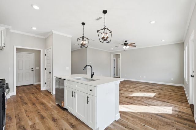 313 Thornbird Loop, Enterprise, AL 36330