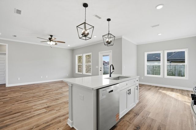 313 Thornbird Loop, Enterprise, AL 36330