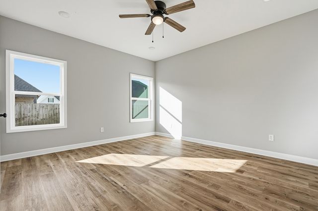 313 Thornbird Loop, Enterprise, AL 36330