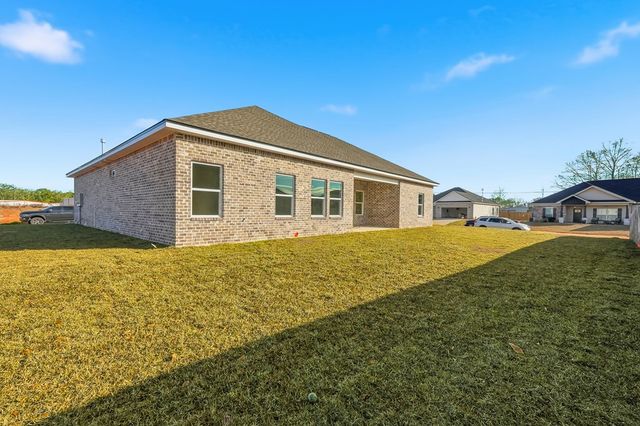 313 Thornbird Loop, Enterprise, AL 36330