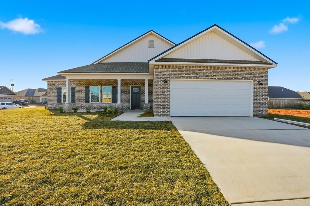 313 Thornbird Loop, Enterprise, AL 36330