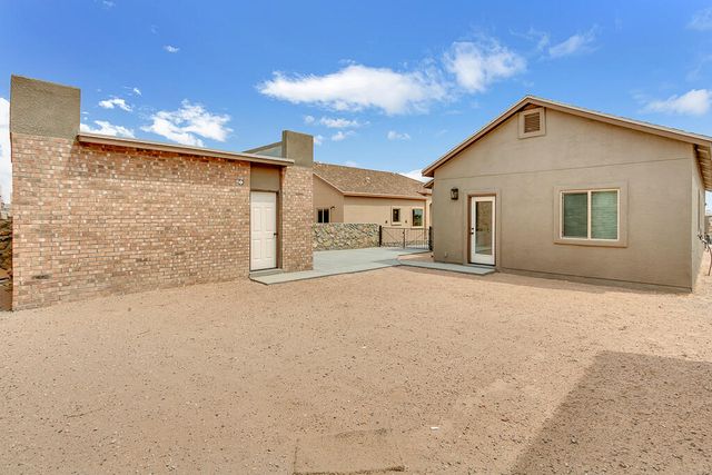 14321 Tobe Davis Drive, Horizon City, TX 79928