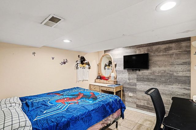 9047 S LAFLIN Street, Chicago, IL 60620