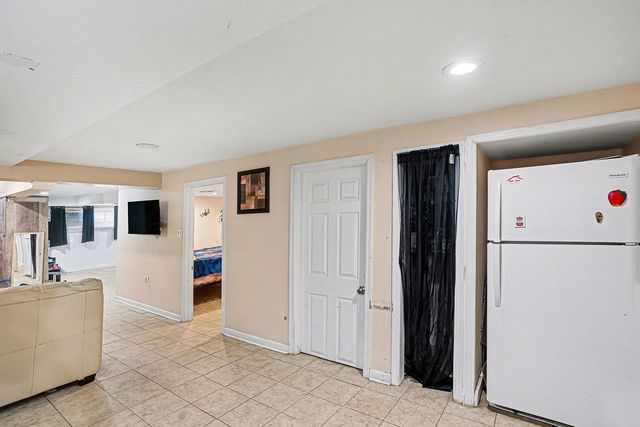 9047 S LAFLIN Street, Chicago, IL 60620