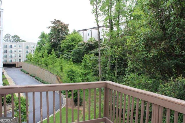 2059 Liberty Court NW, Atlanta, GA 30318
