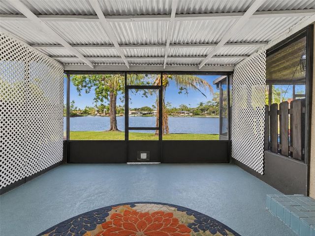 8902 Palm Tree Lane 8902, Pembroke Pines, FL 33024