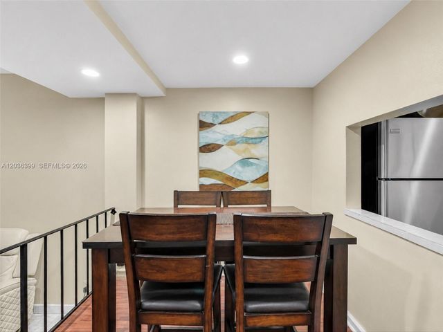 8902 Palm Tree Lane 8902, Pembroke Pines, FL 33024