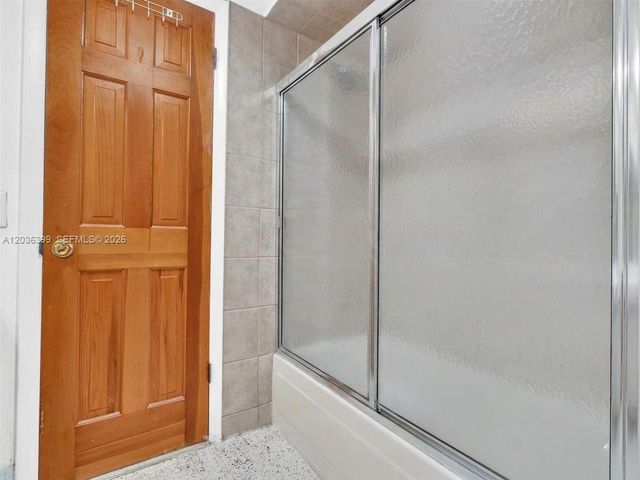 8902 Palm Tree Lane 8902, Pembroke Pines, FL 33024
