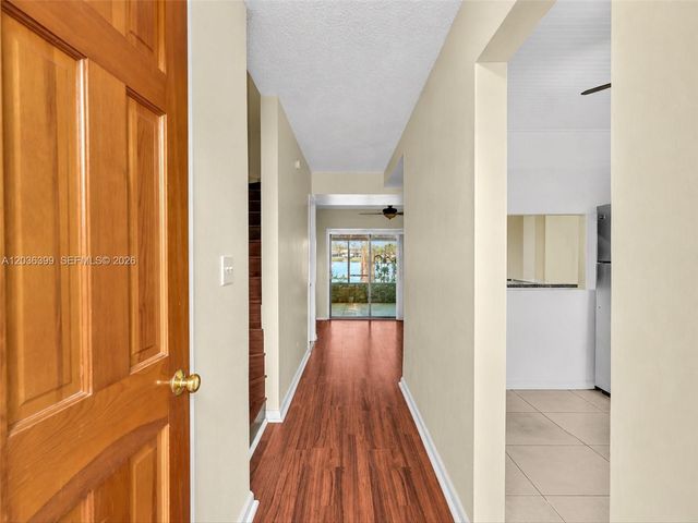 8902 Palm Tree Lane 8902, Pembroke Pines, FL 33024